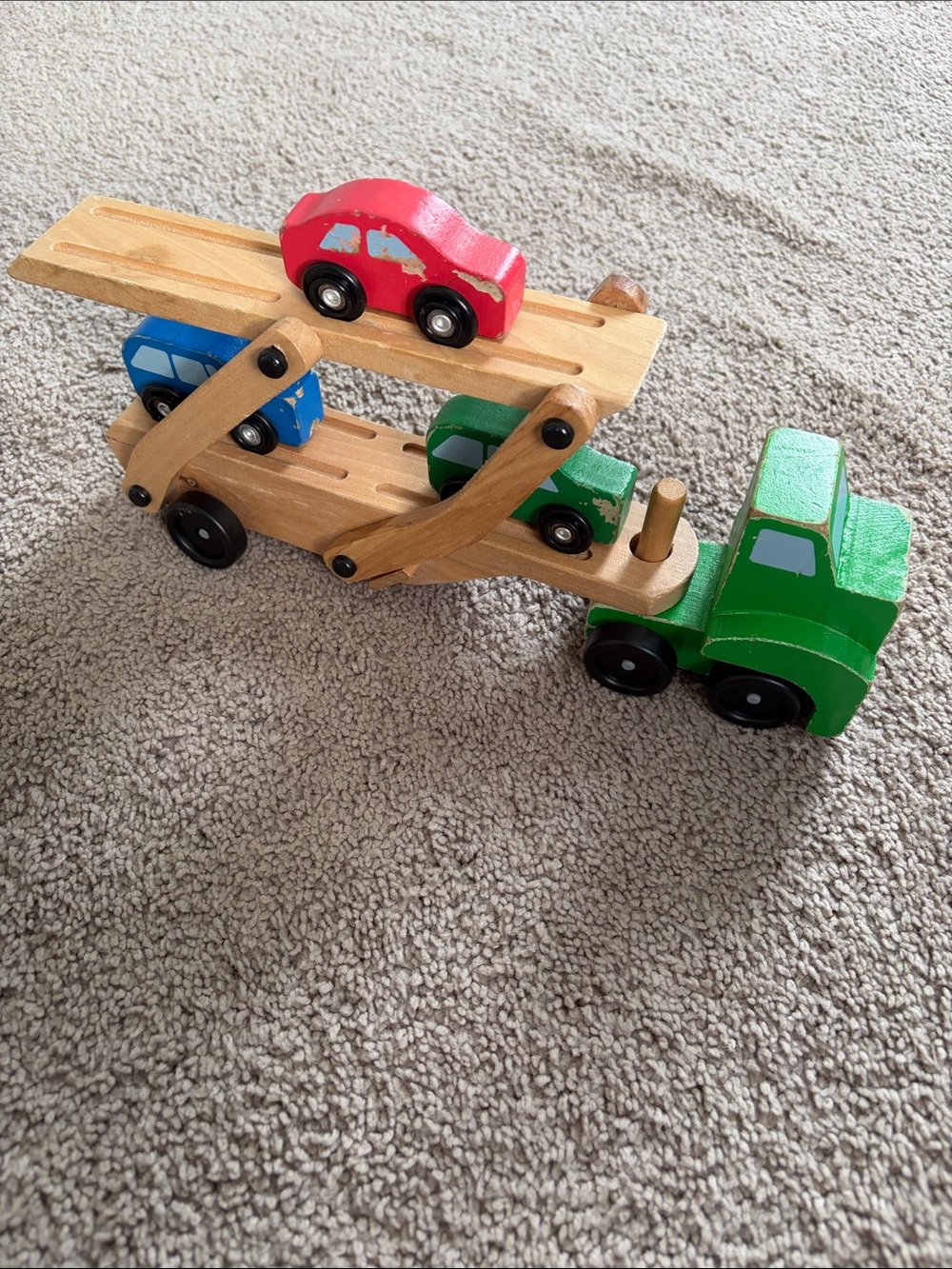 Melissa & Doug Car Carrier Truck & Cars Wooden Toy Set - Picture 3 of 3